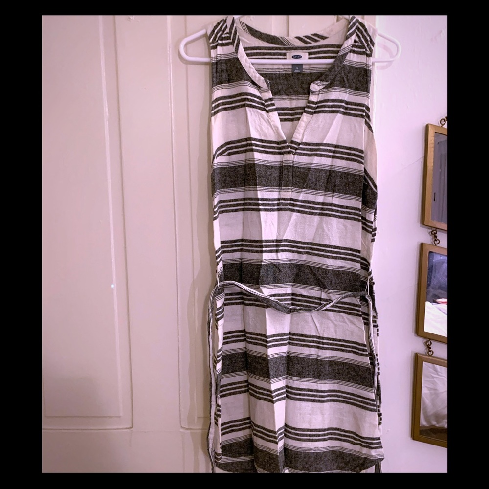 Old Navy linen dress